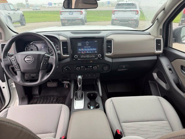 Used 2022 Nissan Frontier SV AWD/4WD image 29