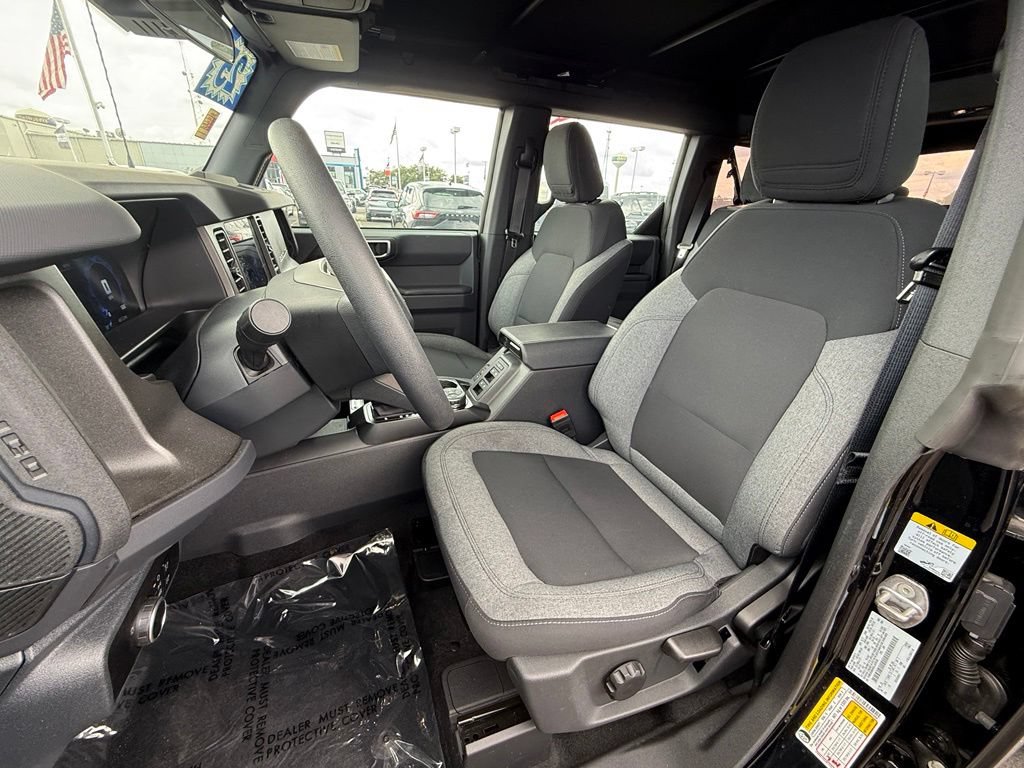 Certified 2025 Ford Bronco 4-Door AWD/4WD image 16