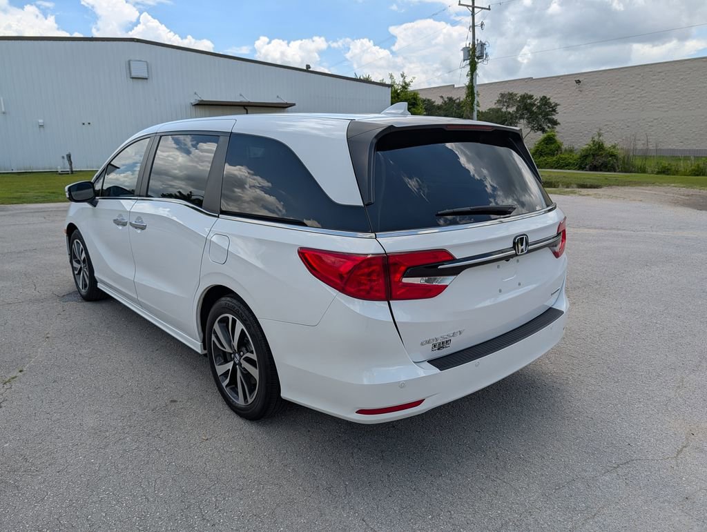 Used 2024 Honda Odyssey Touring image 4