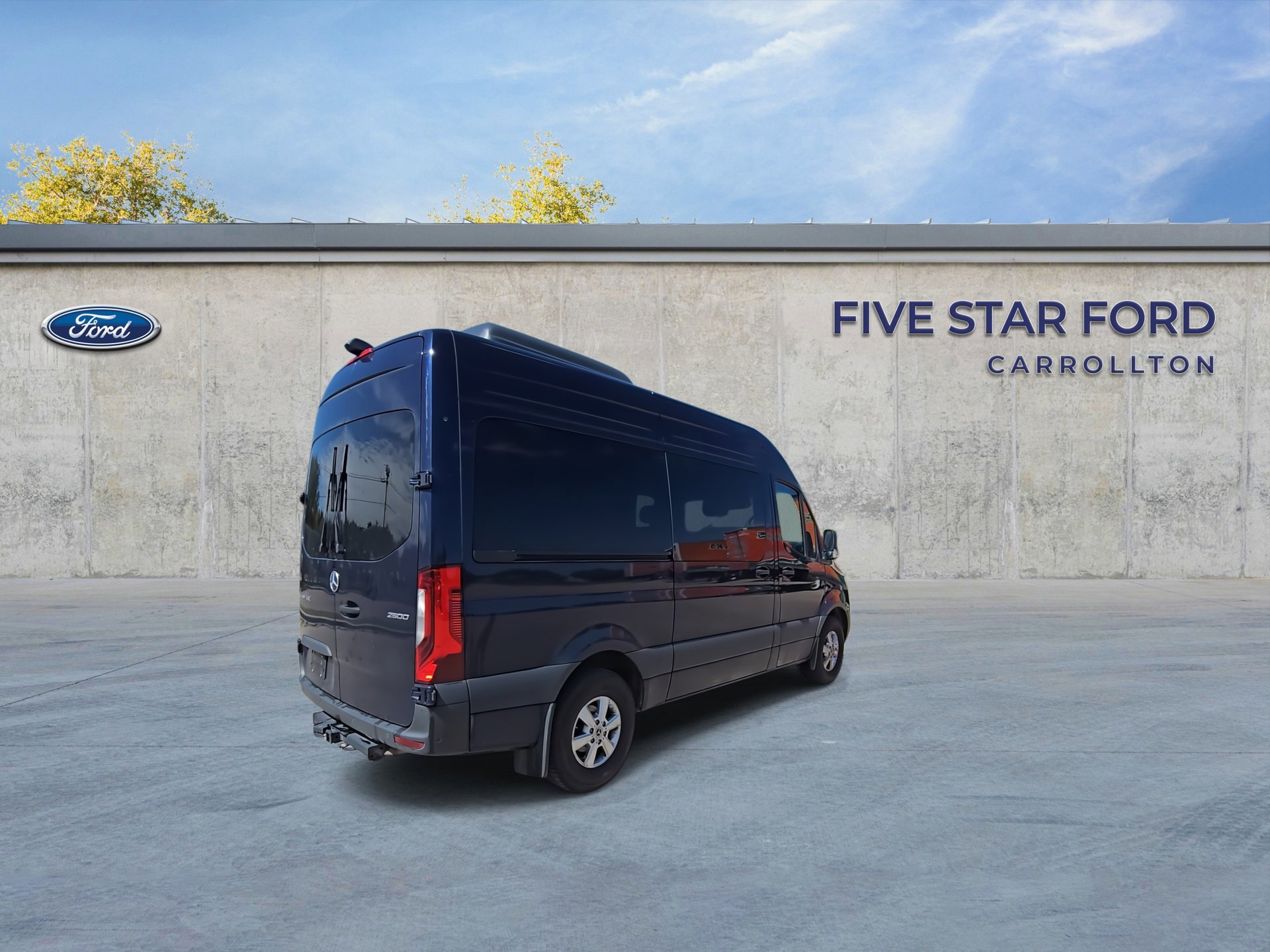 Used 2024 Mercedes-Benz Sprinter 2500 image 5