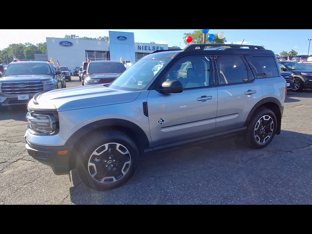 Certified 2023 Ford Bronco Sport Outer Banks AWD/4WD image 4