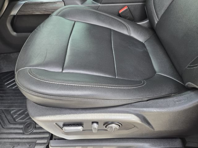 Used 2022 Chevrolet Silverado 1500 LTZ w/ LTZ Premium Package AWD/4WD image 23