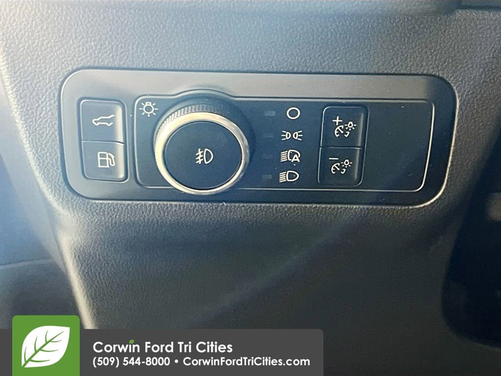 Certified 2024 Ford Escape ST-Line Elite w/ Class II Trailer Tow Package image 19