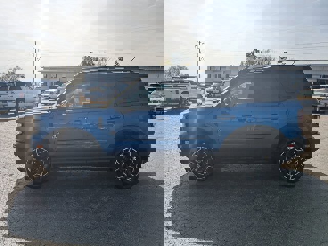 Certified 2025 Ford Bronco Sport Outer Banks w/ Outer Banks Tech Package+ image 2