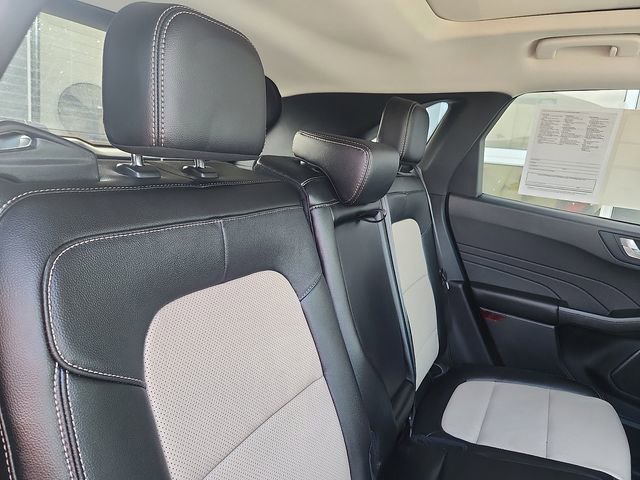 Certified 2022 Ford Escape Titanium w/ Titanium Elite Package image 29