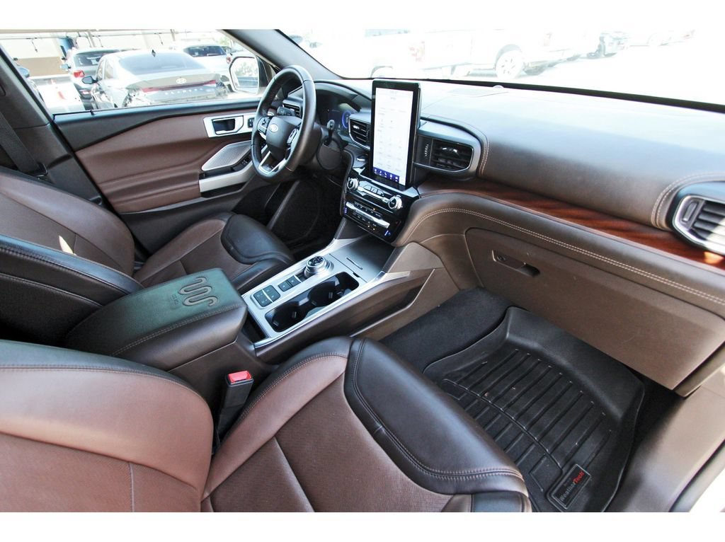 Certified 2023 Ford Explorer King Ranch w/ Technology Package RWD image 30