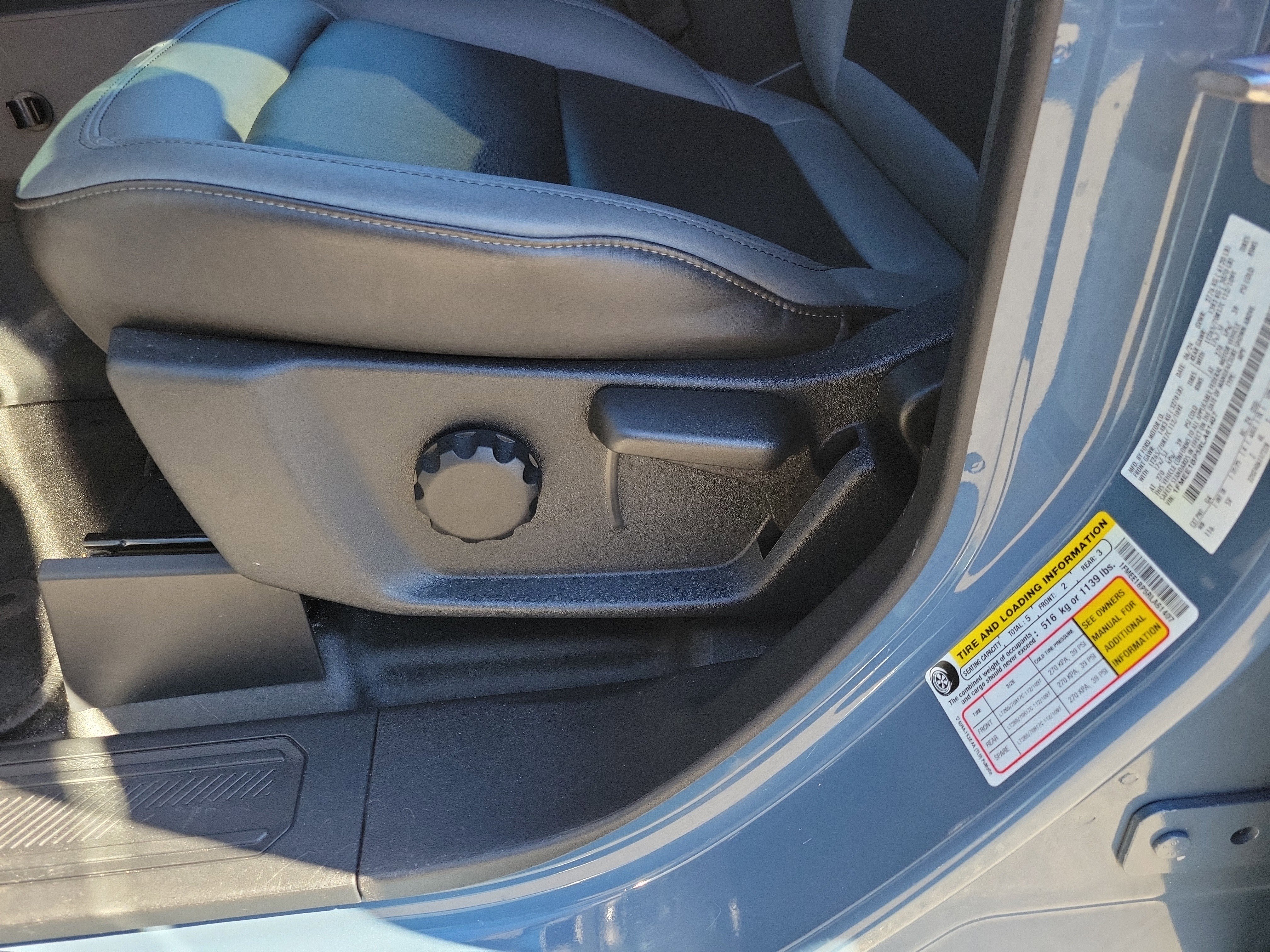 Certified 2024 Ford Bronco Black Diamond image 9