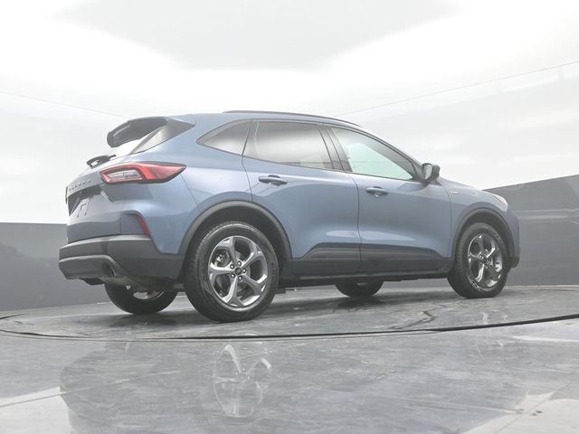 Certified 2025 Ford Escape ST-Line Select AWD/4WD image 21