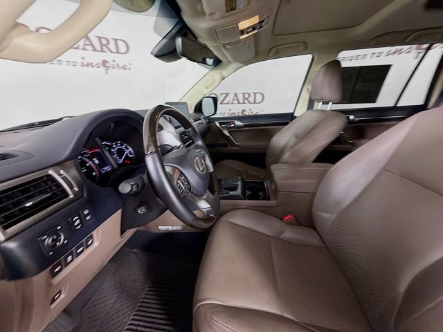 Used 2023 Lexus GX 460 Luxury w/ Sport Design Package AWD/4WD image 25