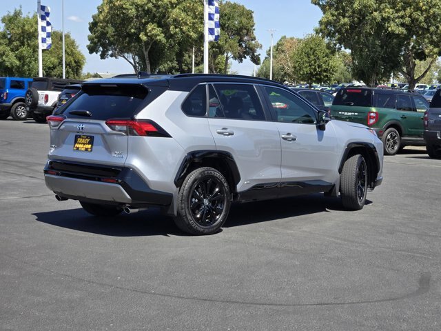 Used 2024 Toyota RAV4 XSE w/ Advanced Technology Package AWD/4WD image 4