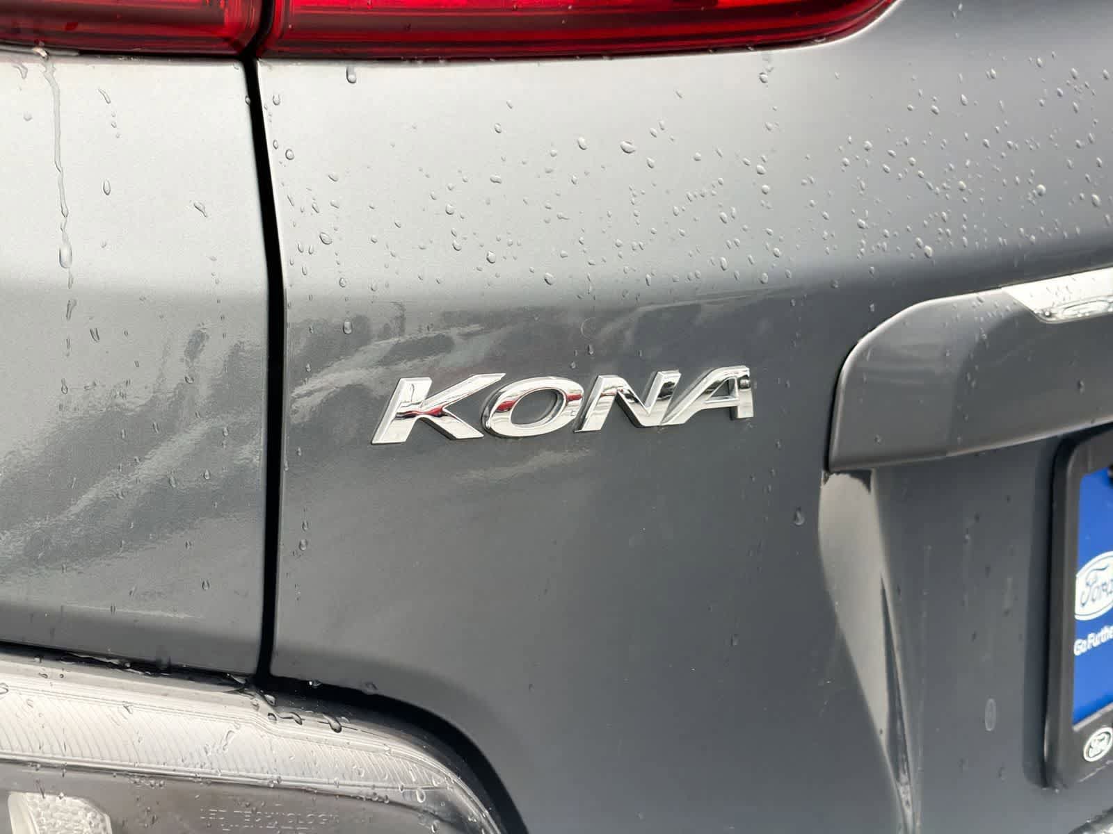 Used 2022 Hyundai Kona Limited w/ Cargo Package AWD/4WD image 13