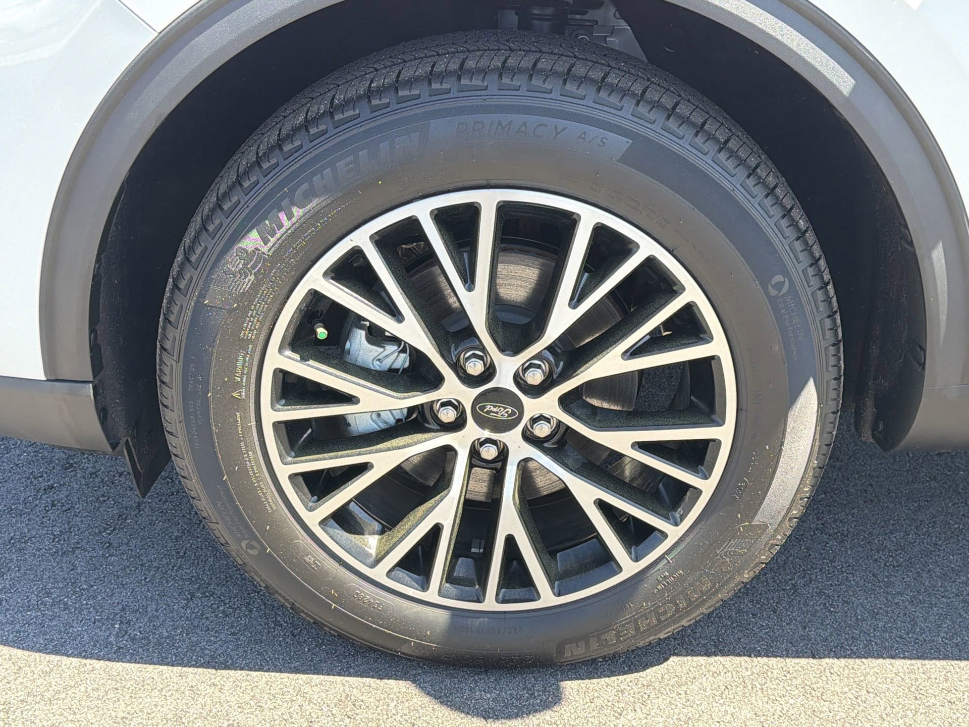 Certified 2025 Ford Escape Base w/ PHEV Premium Package image 29