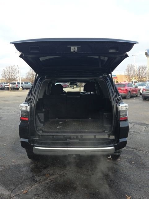 Used 2019 Toyota 4Runner TRD Off-Road image 12