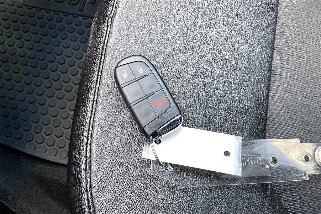 Used 2024 Jeep Compass Trailhawk image 36