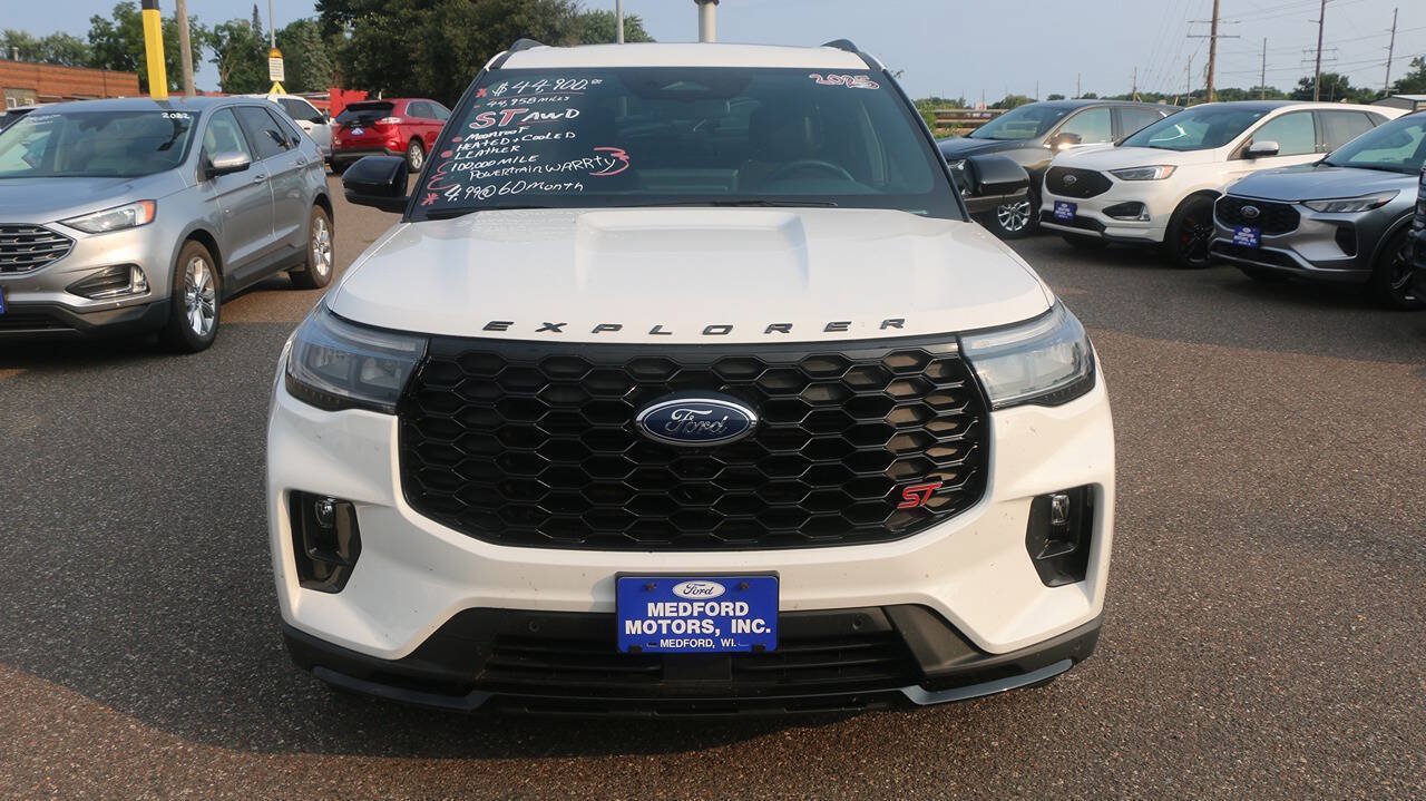 Certified 2025 Ford Explorer ST AWD/4WD image 9