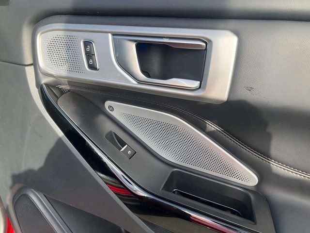 Certified 2023 Ford Explorer Platinum w/ Premium Technology Package image 11