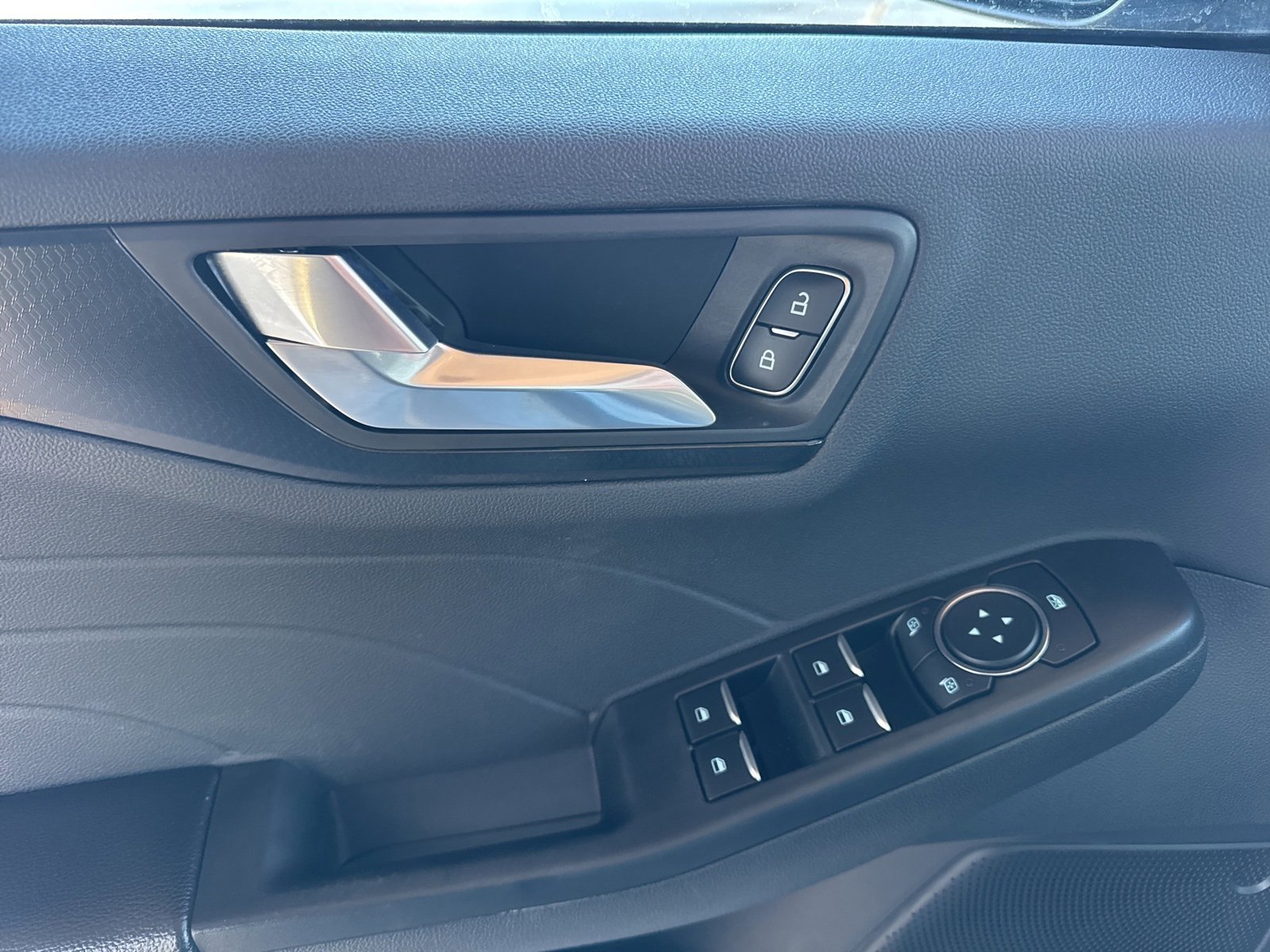 Certified 2022 Ford Escape SEL w/ SEL Stealth AWD Package image 27