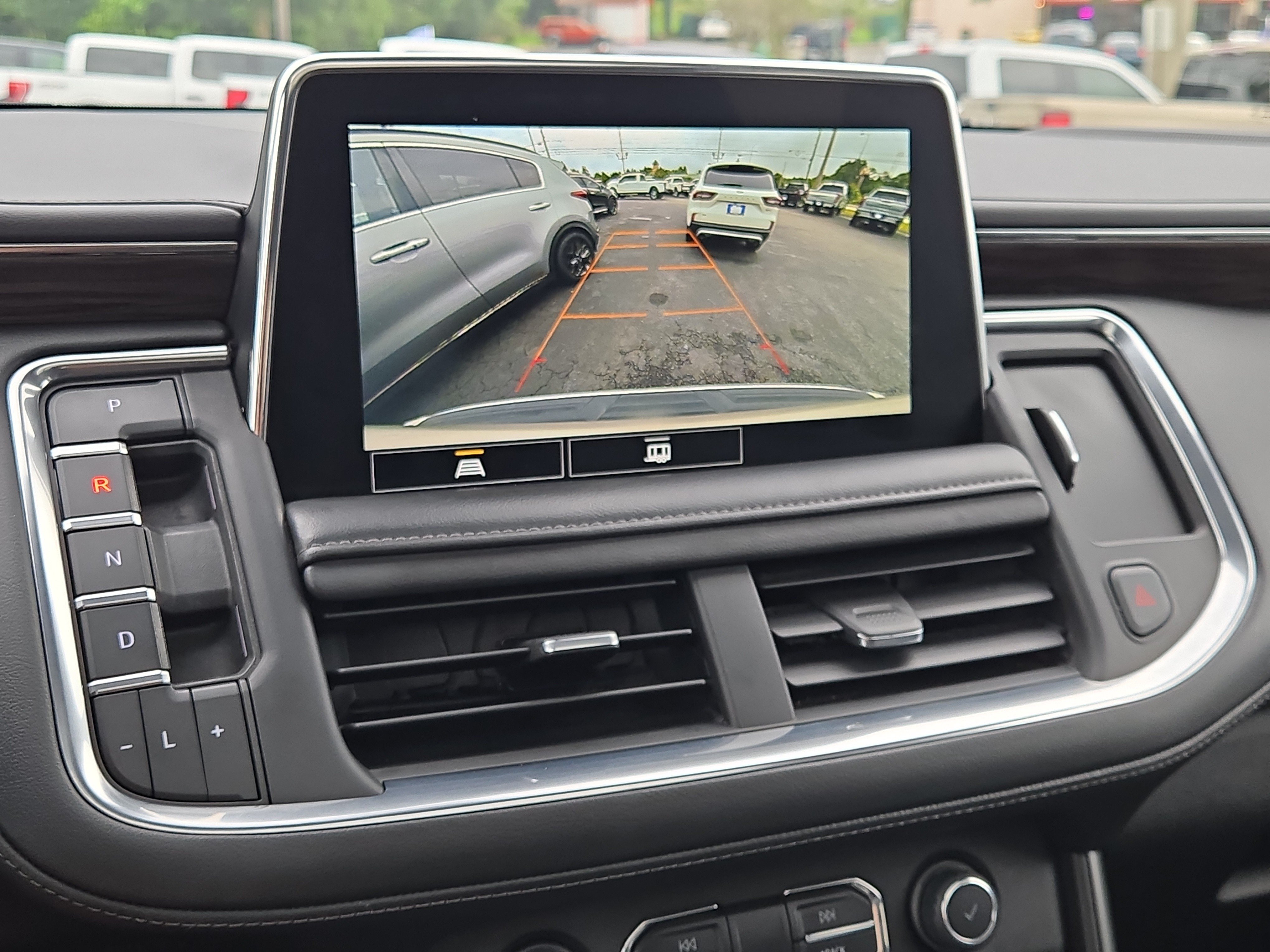 Used 2021 Chevrolet Tahoe LT w/ Rear Media and Nav Package RWD image 30