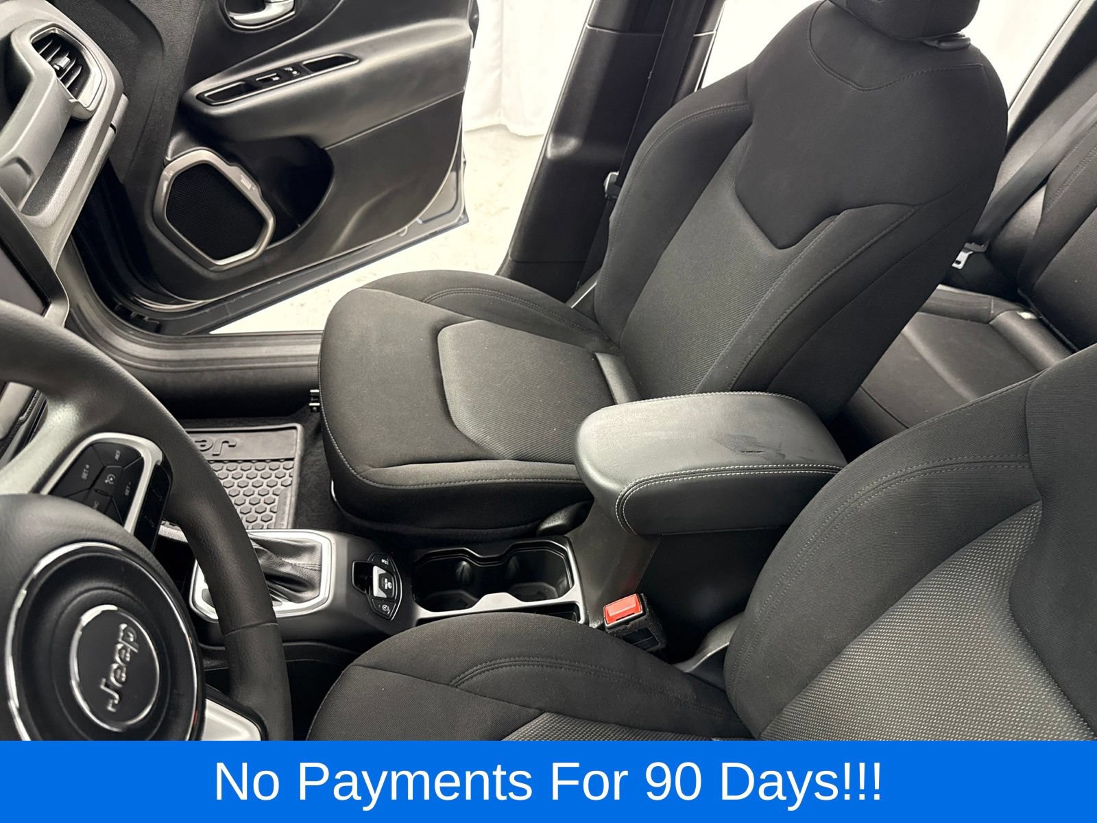 Used 2023 Jeep Renegade Latitude AWD/4WD image 19