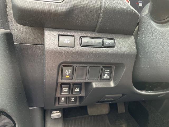 Used 2022 Nissan Frontier PRO-4X w/ Pro-4X Premium Package AWD/4WD image 28
