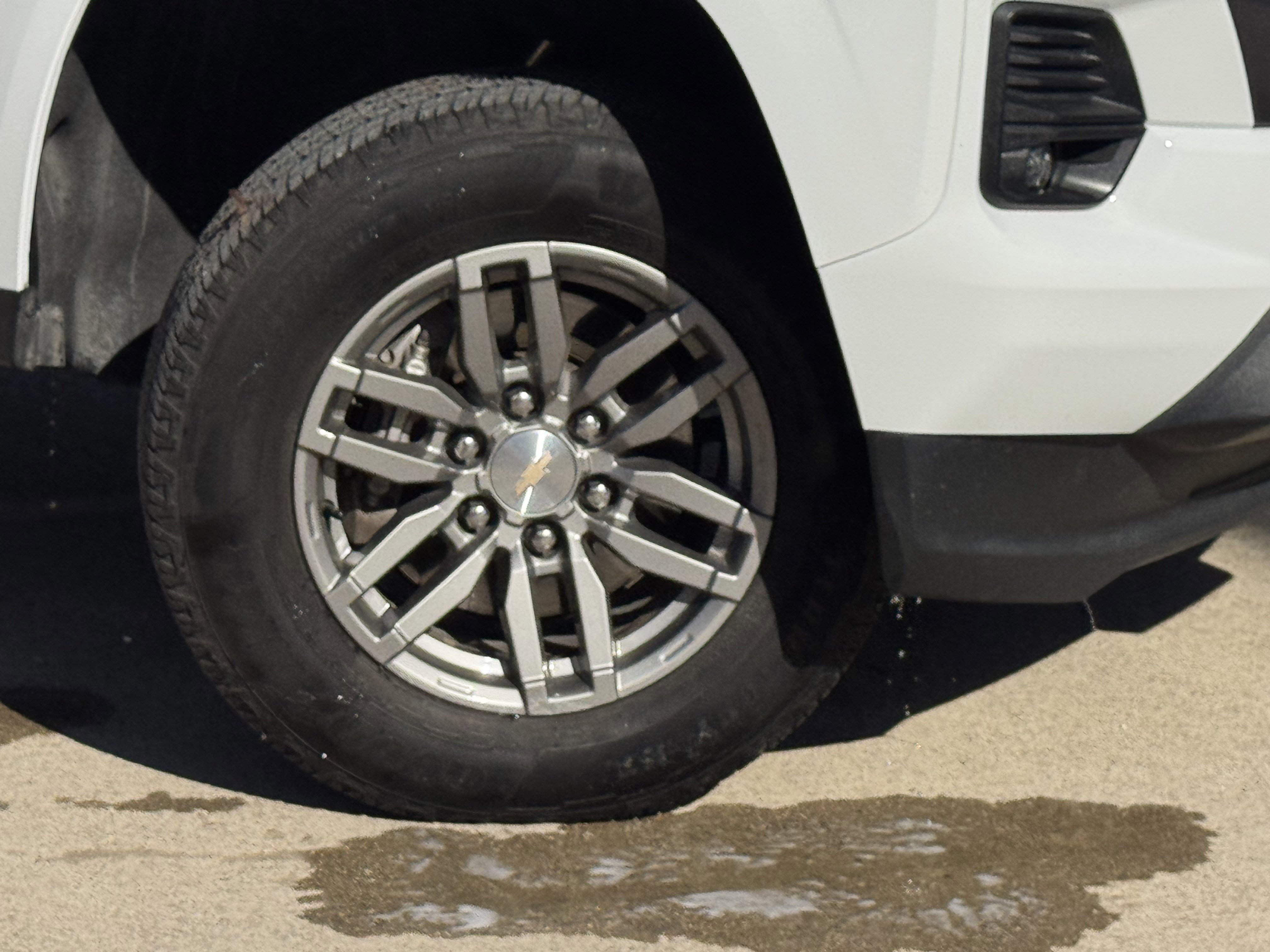 Used 2023 Chevrolet Colorado LT w/ LT Convenience Package II image 7