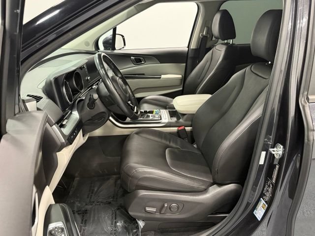 Used 2022 Kia Carnival LX FWD image 14