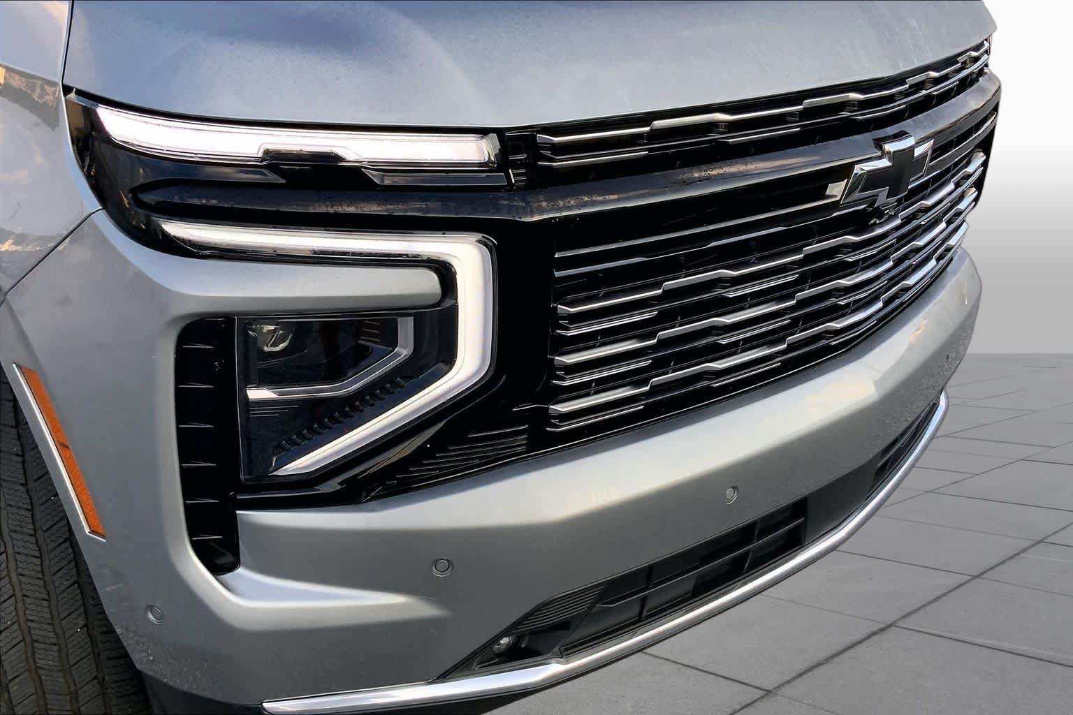 Used 2025 Chevrolet Tahoe High Country AWD/4WD image 29