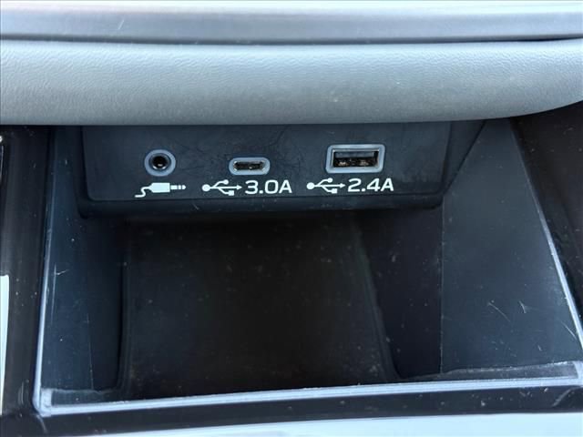 Used 2023 Subaru Outback Premium AWD/4WD image 24