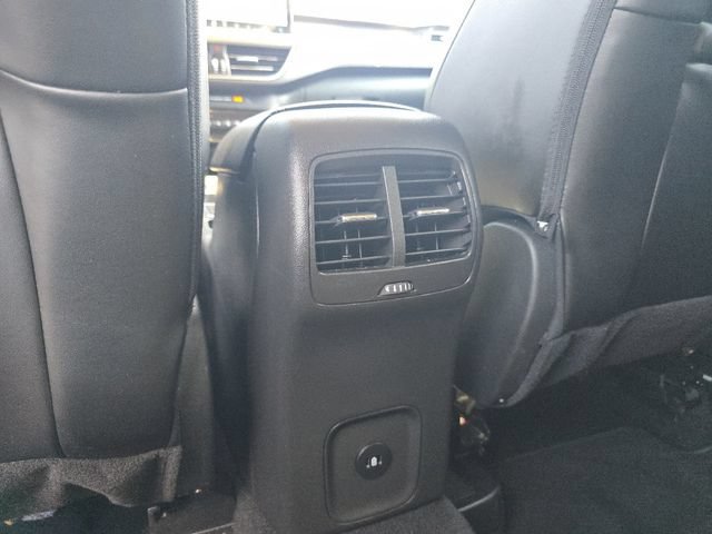 Certified 2025 Ford Escape Platinum AWD/4WD image 27