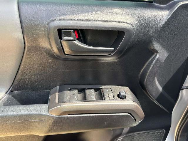 Used 2021 Toyota Tacoma SR5 RWD image 22