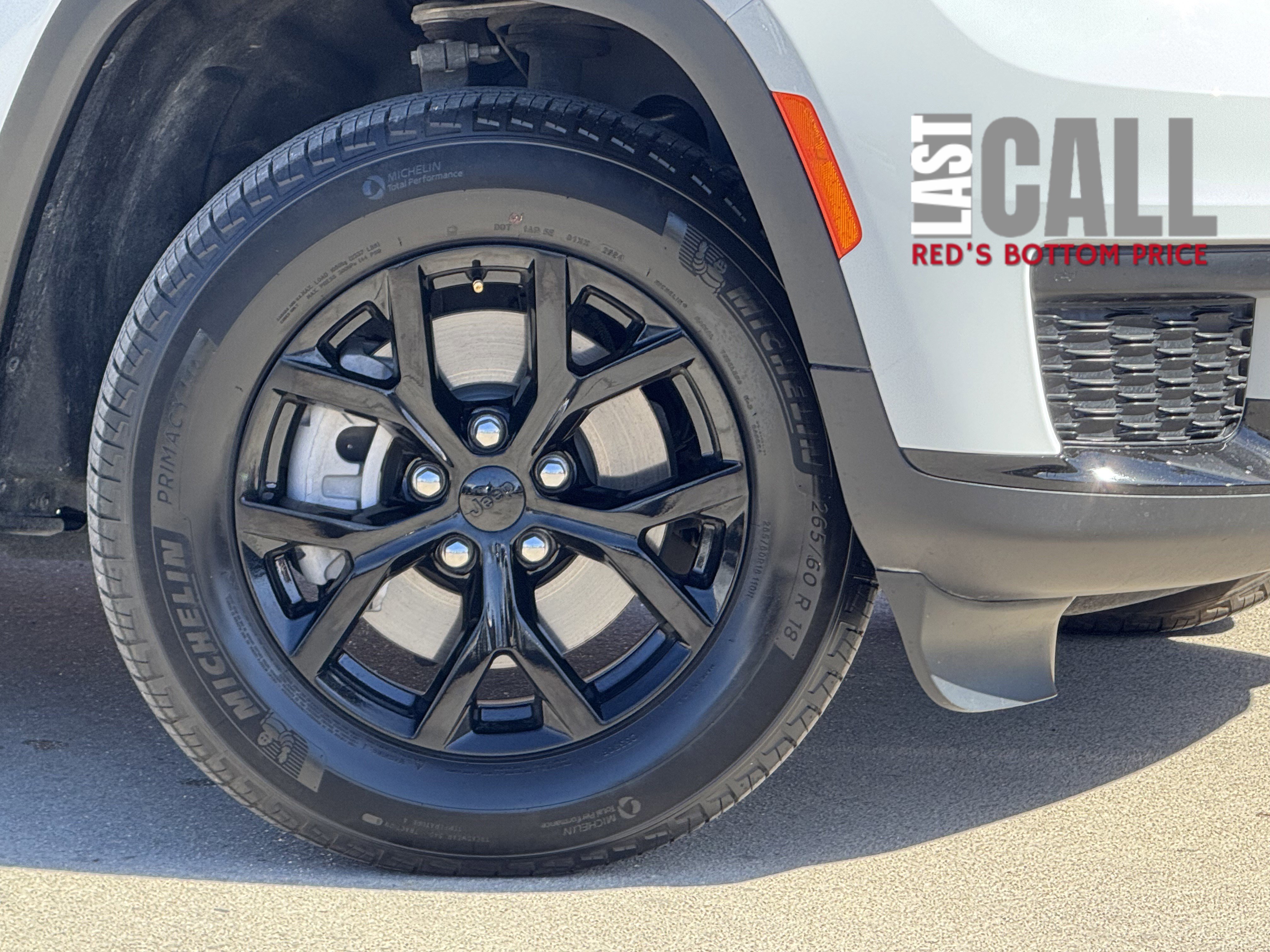 Used 2025 Jeep Grand Cherokee L Altitude image 9