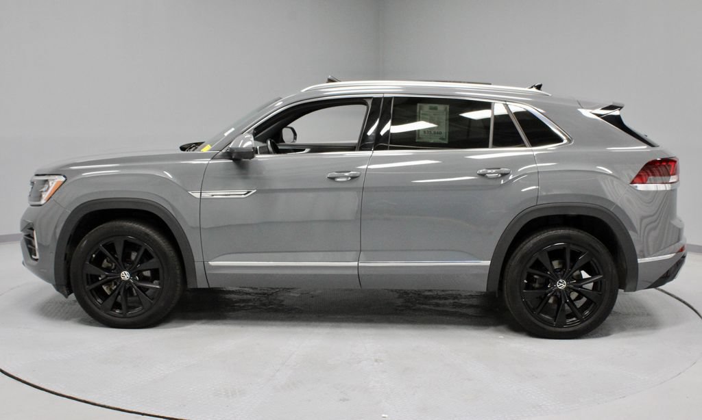 Used 2024 Volkswagen Atlas Cross Sport SEL Premium R-Line AWD/4WD image 10