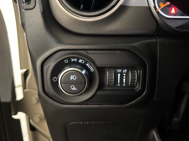 Used 2022 Jeep Gladiator Sport AWD/4WD image 13