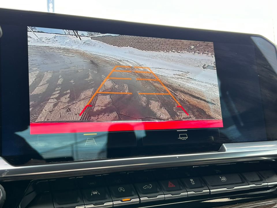 Used 2024 Chevrolet Silverado 1500 LT image 29