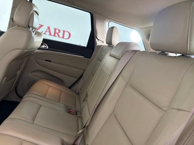 Used 2017 Jeep Grand Cherokee Limited w/ Luxury Group II RWD image 13