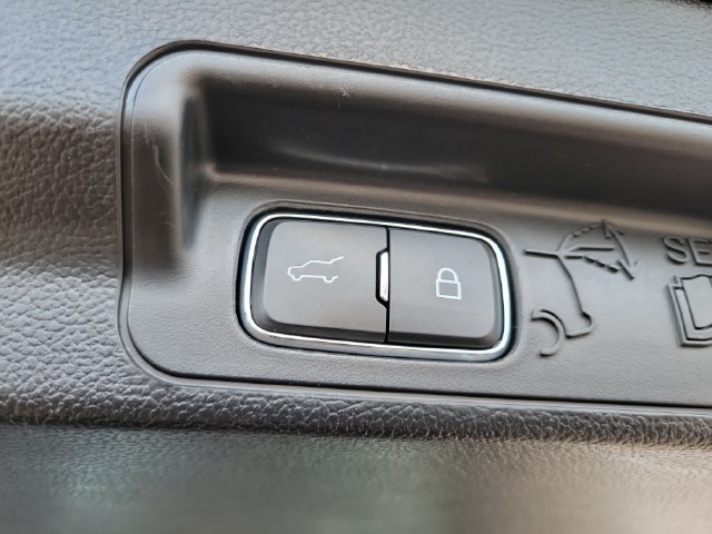 Certified 2024 Ford Explorer XLT w/ Equipment Group 202A AWD/4WD image 34