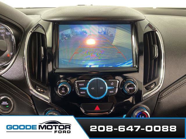 Used 2017 Chevrolet Cruze Premier image 17