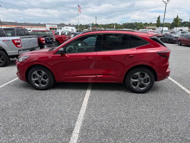 Certified 2023 Ford Escape ST-Line w/ Tech Pack #1 FWD image 5
