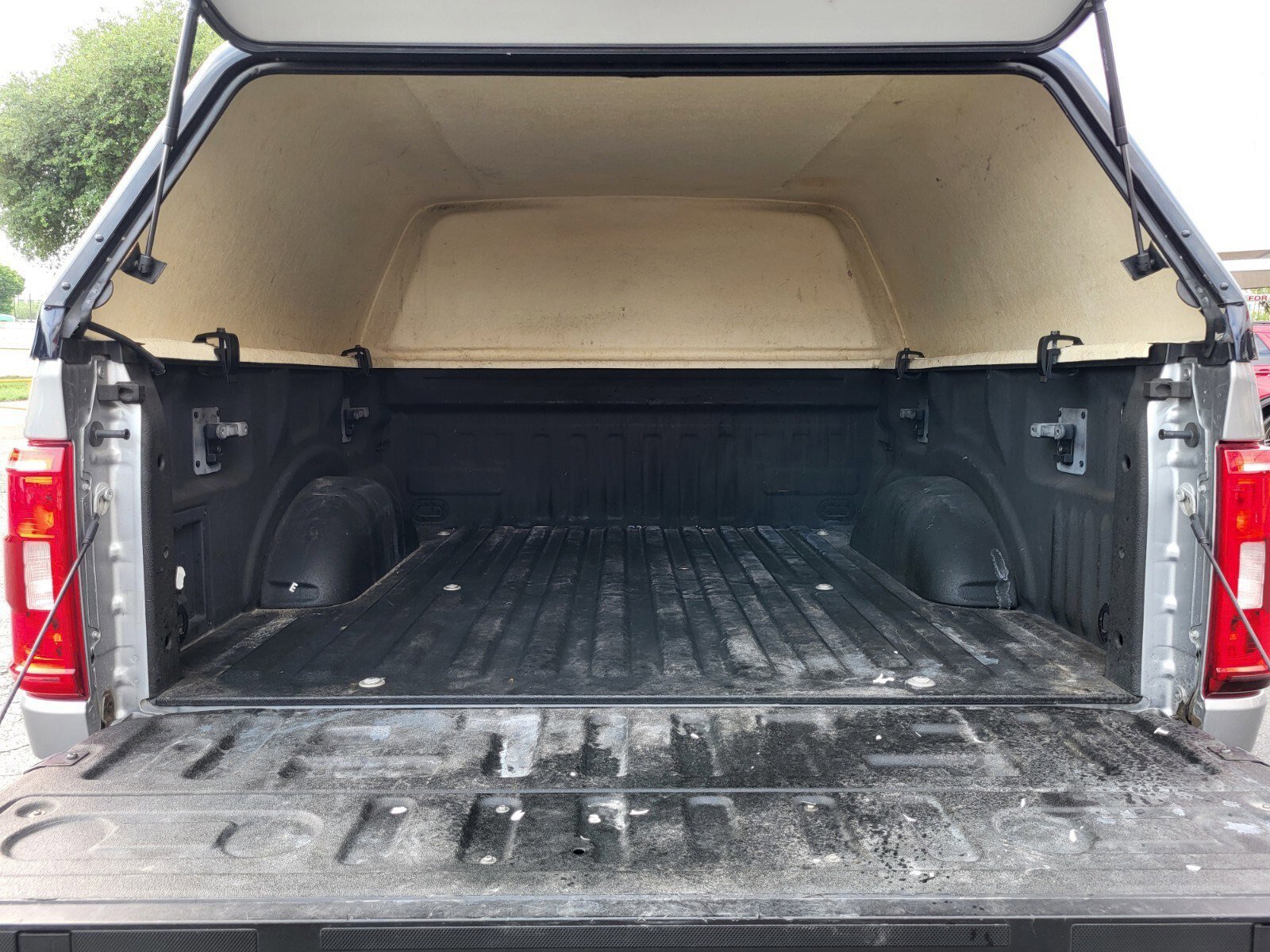 Certified 2022 Ford F150 XLT w/ Equipment Group 302A High image 32