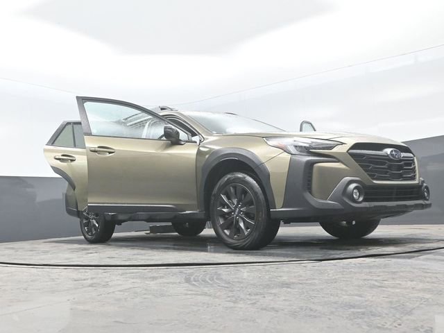 Used 2025 Subaru Outback Onyx Edition AWD/4WD image 29