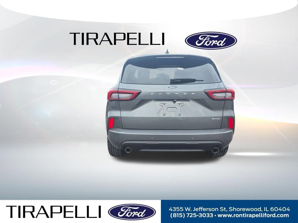 Certified 2023 Ford Escape ST-Line w/ Tech Pack #1 AWD/4WD image 4