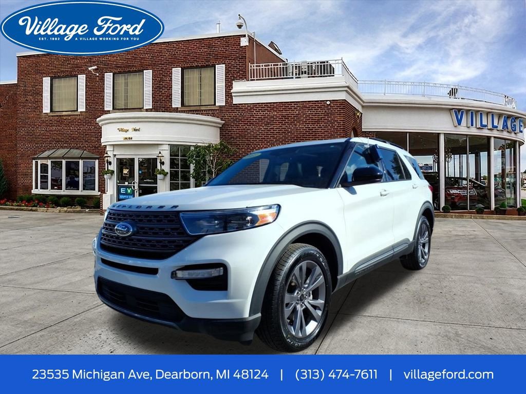 Certified 2023 Ford Explorer XLT w/ Equipment Group 202A image 5