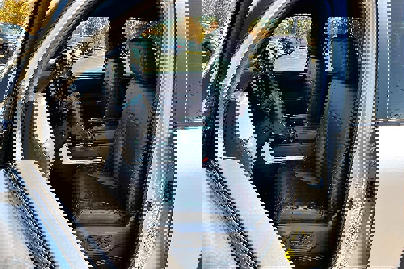 Used 2025 Toyota Tundra Platinum image 9