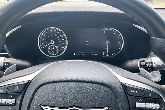 Used 2025 Genesis G70 2.5T RWD image 22