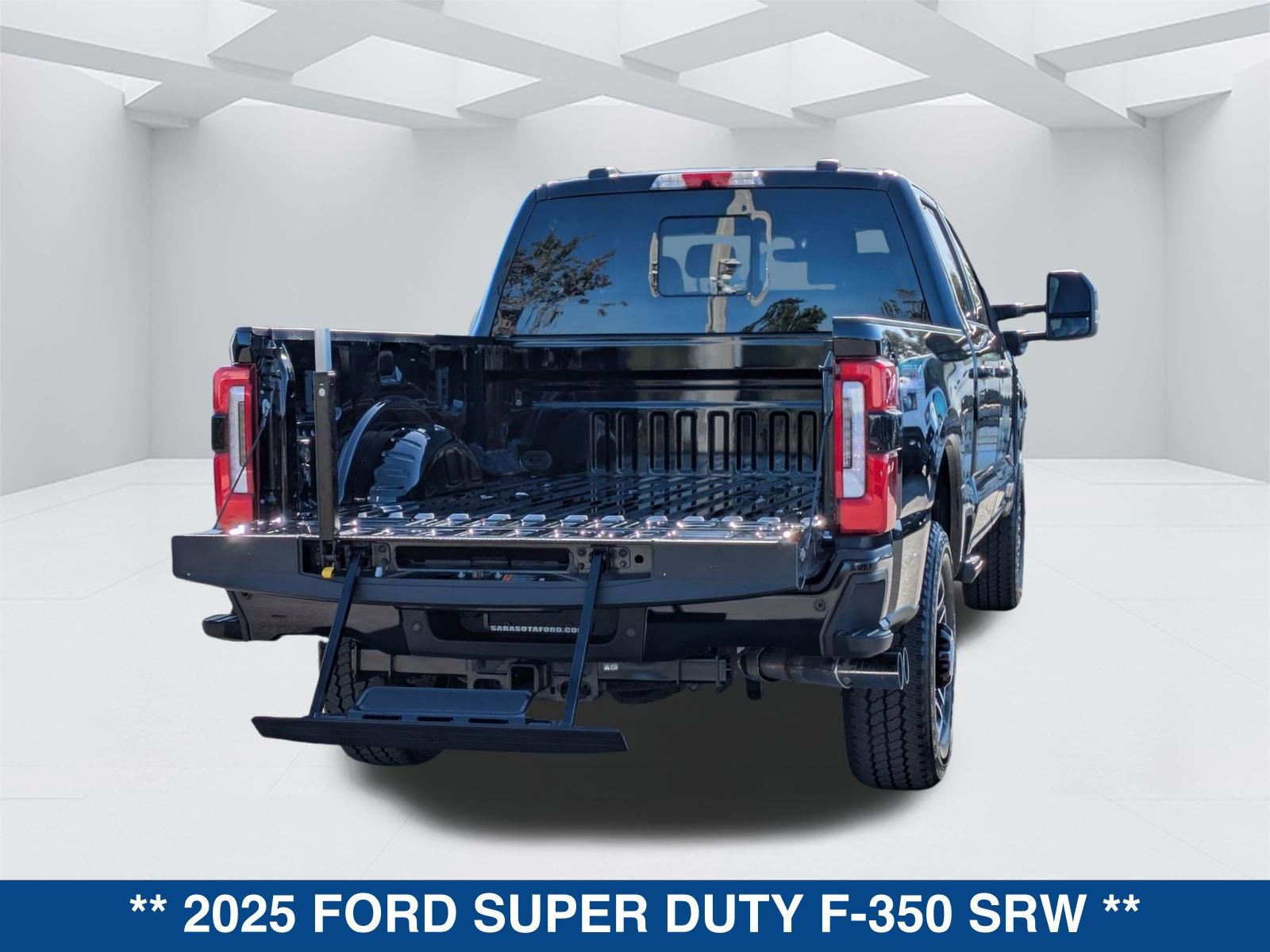 Certified 2025 Ford F350 Platinum image 13