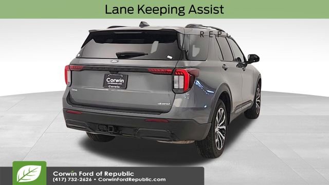Certified 2025 Ford Explorer ST-Line image 9