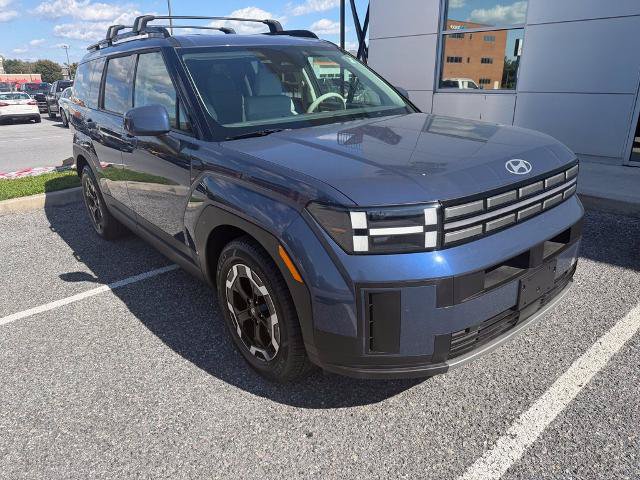 Used 2025 Hyundai Santa Fe SEL AWD/4WD image 2