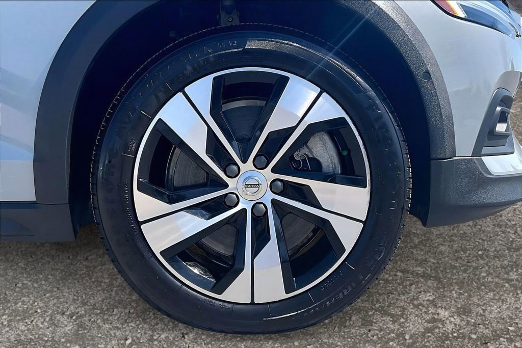 Used 2024 Volvo V60 B5 Cross Country Plus AWD/4WD image 8