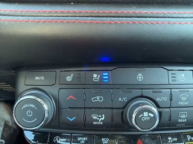 Used 2023 Dodge Durango GT image 32