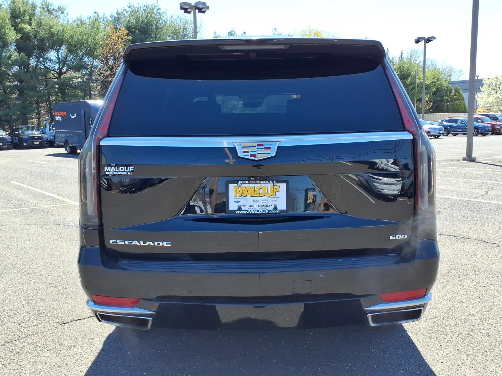 Used 2021 Cadillac Escalade Premium Luxury w/ Performance Package image 5